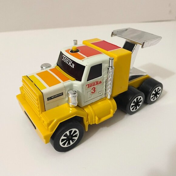 Vintage 80s Yellow Tonka Semi Mack Truck Clutch Popper Made in Japan - Picture 2 of 16